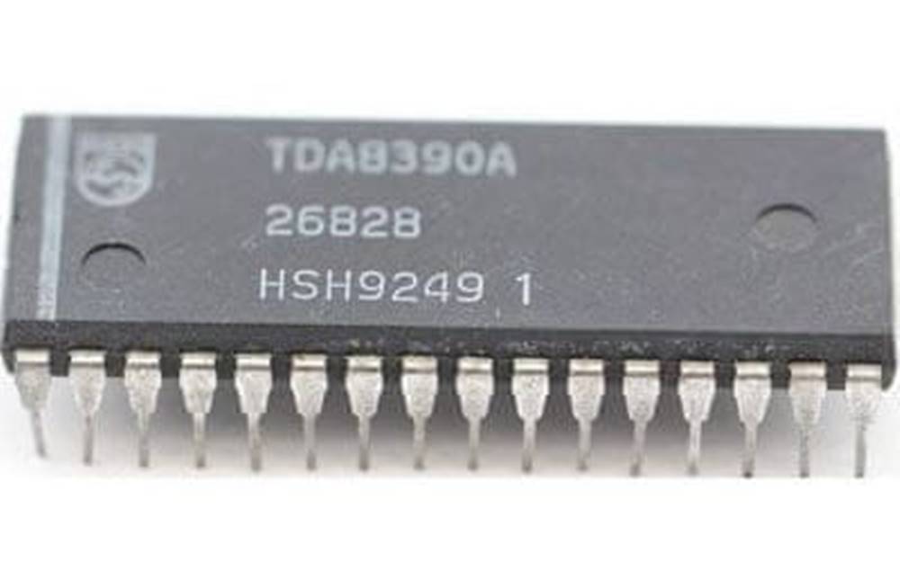 HADEX  TDA8390A - obvod pre TV,  DIL32 značky HADEX